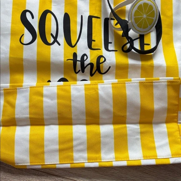 Lemon tote bag Yellow and White Striped squeeze the day - Picture 6 of 6